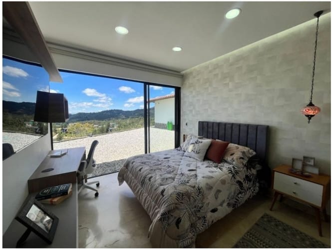 Casa de 4 alcobas en venta en Vía Las Palmas, Envigado, 250 m² · foto 24 de 24