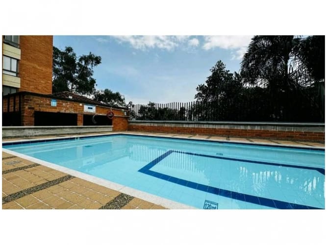 Apartamento de 3 alcobas en venta en El Poblado, Medellín, 78 m² · foto 12 de 12