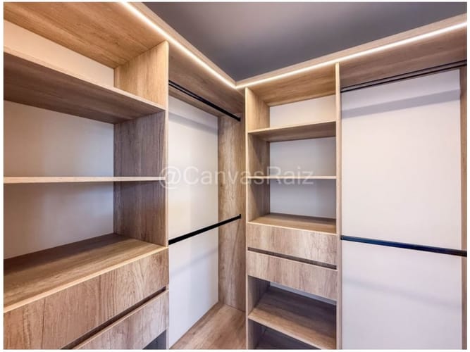 Apartamento de 3 alcobas en venta en El Poblado, Medellín, 192 m² · foto 10 de 17