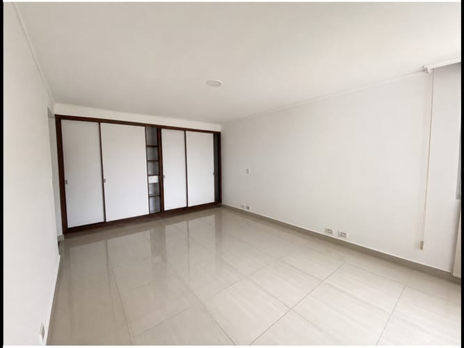 Apartamento de 3 alcobas en venta en Patio Bonito, Medellín, 178 m² · foto 9 de 17
