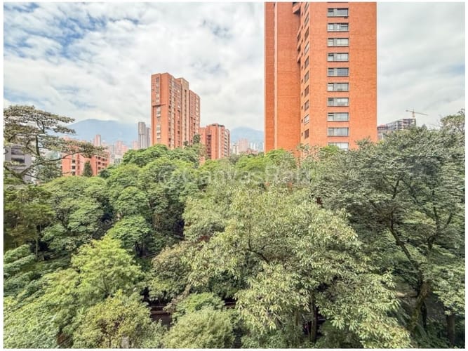 Apartamento de 3 alcobas en venta en El Poblado, Medellín, 192 m² · foto 17 de 17