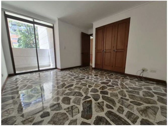 Apartamento en venta en El Poblado, Medellín · foto 20 de 22