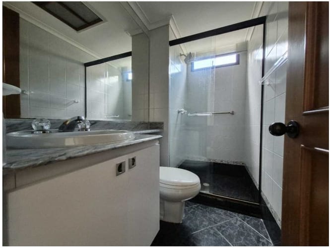 Apartamento en venta en El Poblado, Medellín · foto 21 de 22