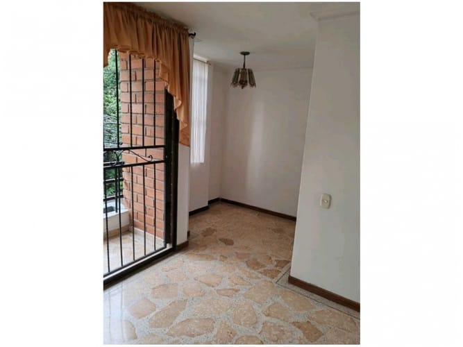 Apartamento en venta en Laureles, Medellín · foto 4 de 17