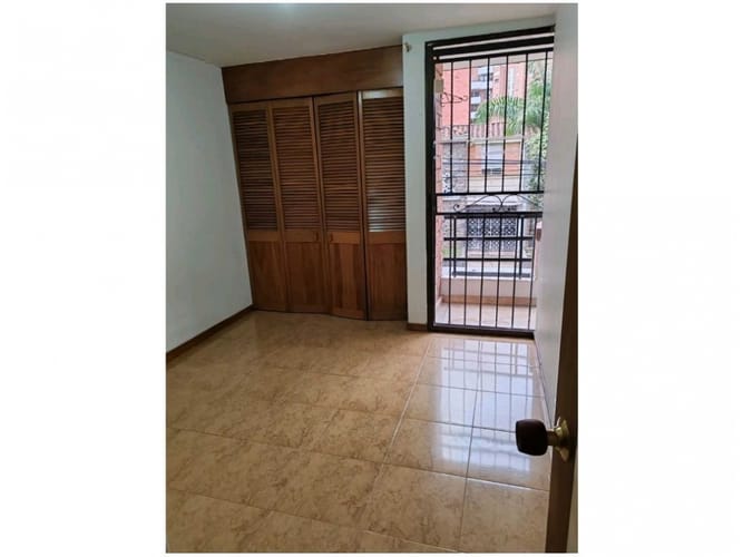 Apartamento en venta en Laureles, Medellín · foto 6 de 17