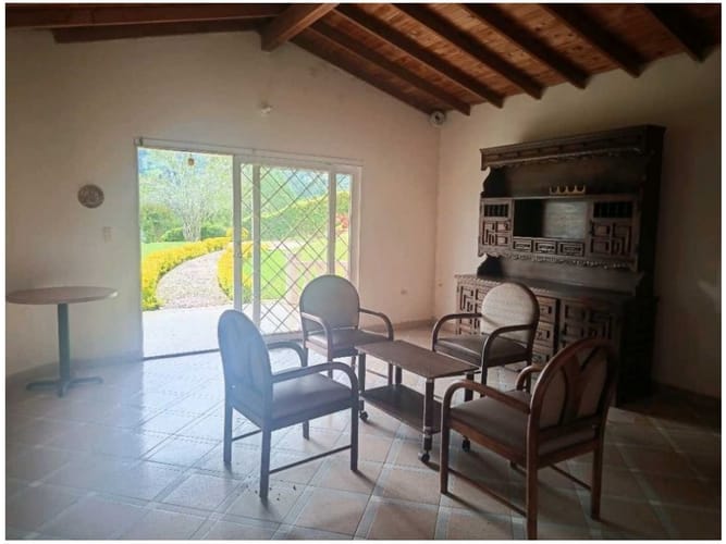 Finca en venta en La Hondita, Guarne, 220 m² · foto 6 de 13
