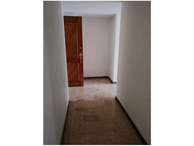 Apartamento en venta en Laureles, Medellín · foto 8 de 17