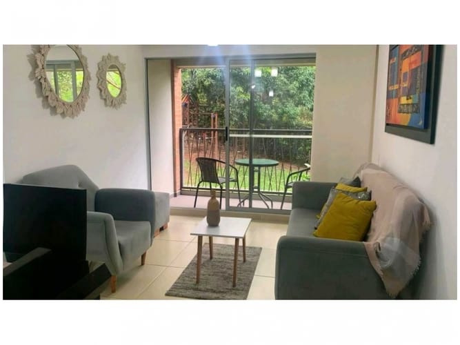 Apartamento en venta en Laureles, Medellín · foto 2 de 15