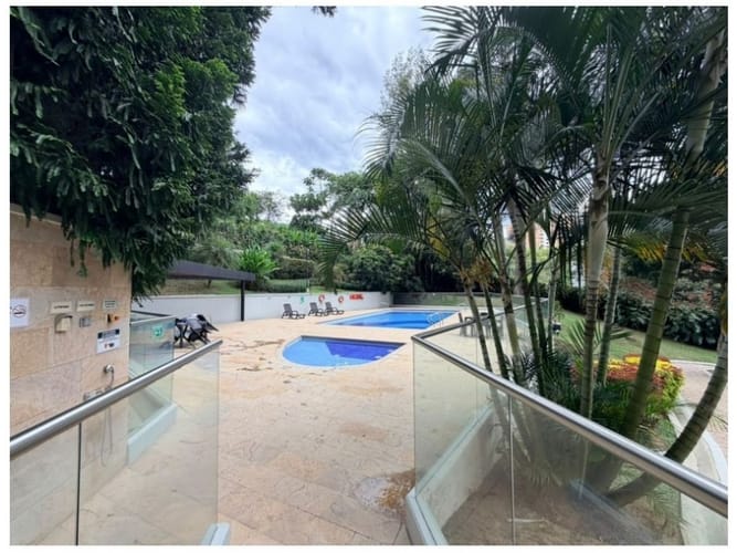 Apartamento de 2 alcobas en venta en Zuñiga, Medellín, 168 m² · foto 18 de 19