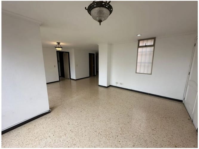 Apartamento en venta en Las Lomas No.1, Medellín · foto 5 de 22