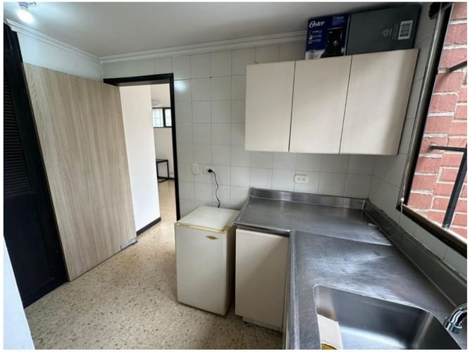 Apartamento en venta en Las Lomas No.1, Medellín · foto 12 de 22
