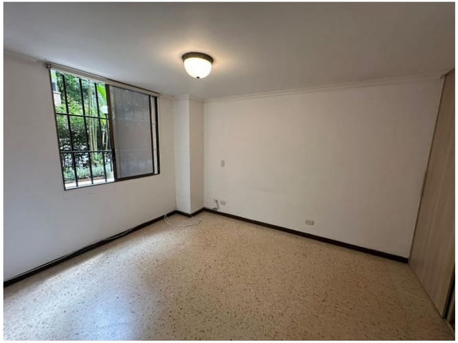 Apartamento en venta en Las Lomas No.1, Medellín · foto 15 de 22