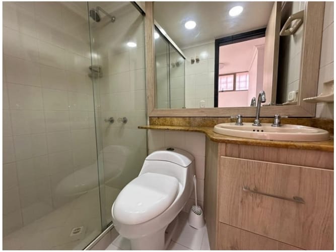 Apartamento en venta en Las Lomas No.1, Medellín · foto 20 de 22
