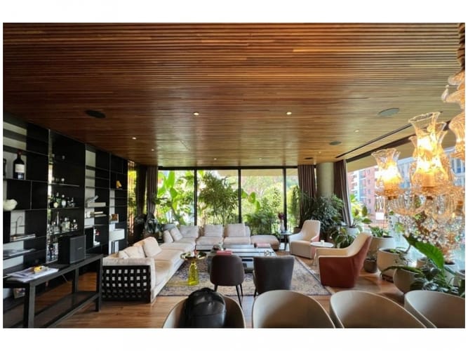 Apartamento de 2 alcobas en venta en El Poblado, Medellín, 238 m² · foto 4 de 12