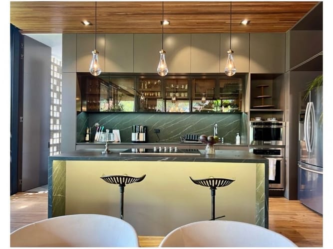 Apartamento de 2 alcobas en venta en El Poblado, Medellín, 238 m² · foto 5 de 12