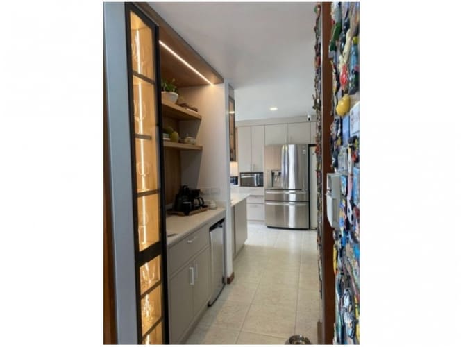 Casa de 3 alcobas en venta en Las Palmas, Envigado, 450 m² · foto 11 de 17