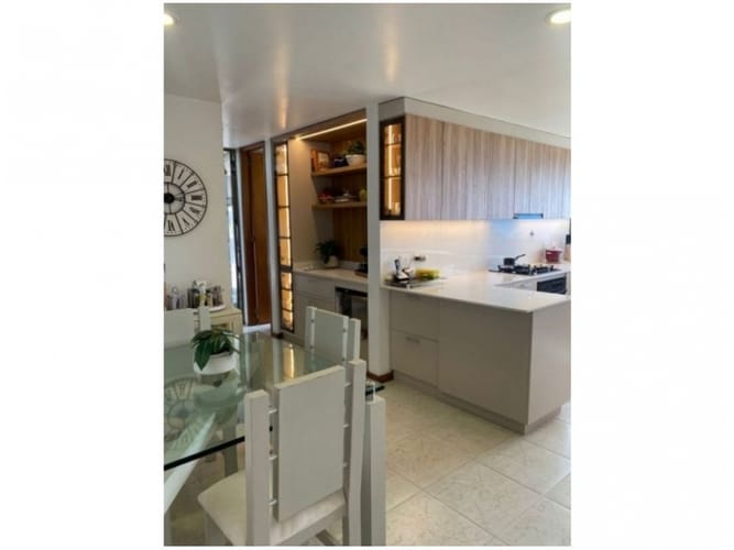 Casa de 3 alcobas en venta en Las Palmas, Envigado, 450 m² · foto 12 de 17