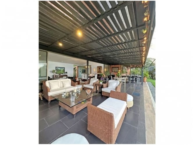 Casa de 3 alcobas en venta en Las Palmas, Envigado, 450 m² · foto 14 de 17
