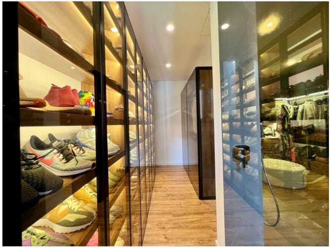 Apartamento de 2 alcobas en venta en El Poblado, Medellín, 238 m² · foto 10 de 12