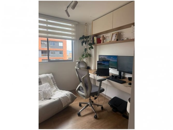 Apartamento de 3 alcobas en venta en El Poblado, Medellín, 95 m² · foto 17 de 18