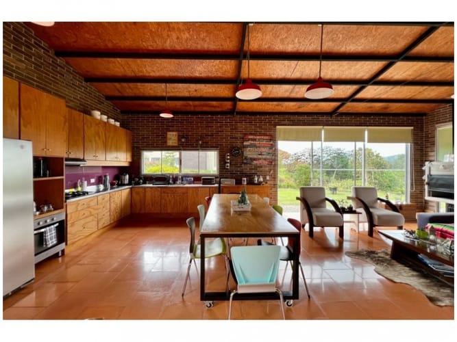 Casa de 3 alcobas en venta en El Retiro, 415 m² · foto 4 de 16