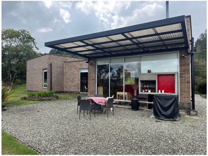 Casa de 3 alcobas en venta en El Retiro, 415 m² · foto 9 de 16