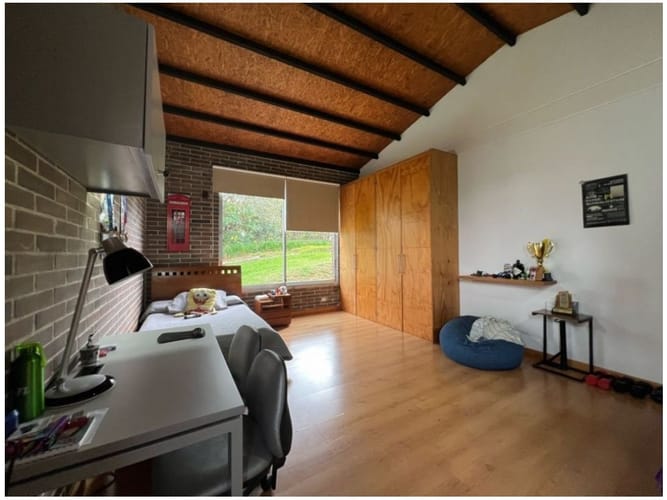 Casa de 3 alcobas en venta en El Retiro, 415 m² · foto 13 de 16