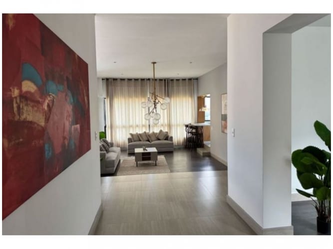 Apartamento de 3 alcobas en venta en El Poblado, Medellín, 277 m² · foto 3 de 24