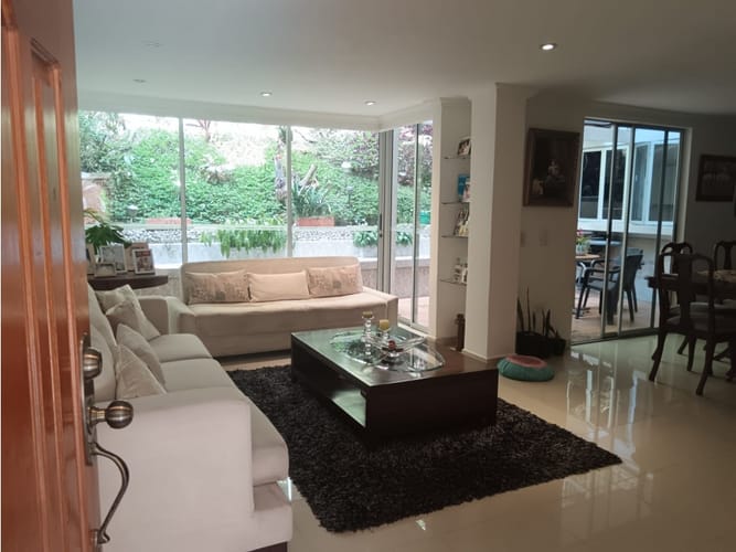 Casa de 3 alcobas en venta en El Poblado, Medellín, 148 m² · foto 23 de 24