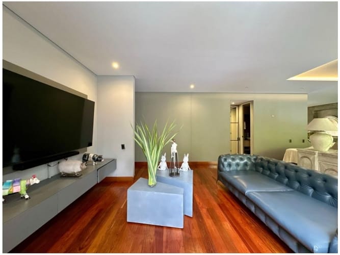 Apartamento en venta en El Poblado, Medellín · foto 8 de 24