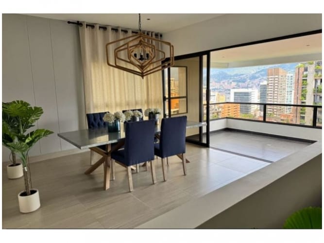 Apartamento de 3 alcobas en venta en El Poblado, Medellín, 277 m² · foto 8 de 24