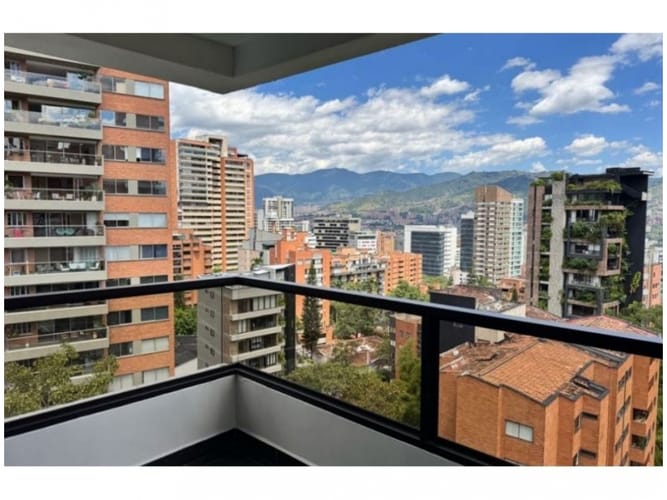 Apartamento de 3 alcobas en venta en El Poblado, Medellín, 277 m² · foto 9 de 24