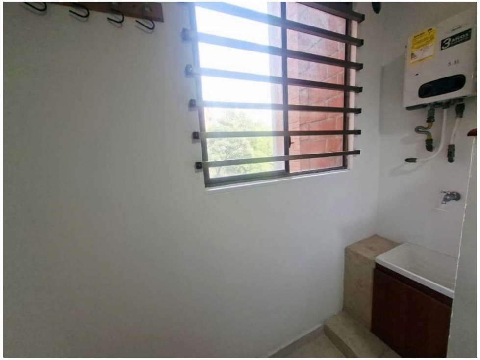Apartamento en venta en Loma Del Esmeraldal, Envigado · foto 4 de 15