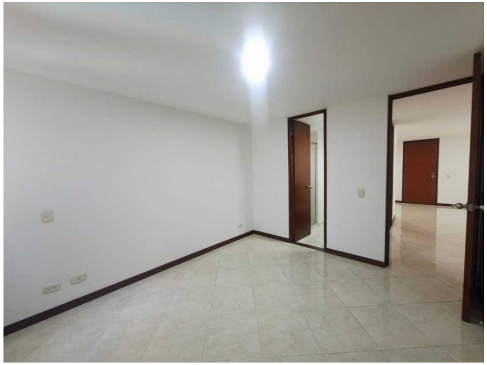 Apartamento en venta en Loma Del Esmeraldal, Envigado · foto 14 de 15
