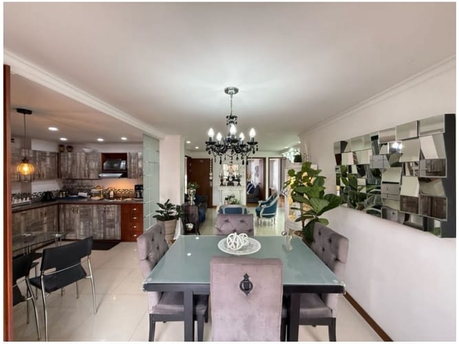 Apartamento de 4 alcobas en venta en Laureles, Medellín, 108 m² · foto 8 de 15