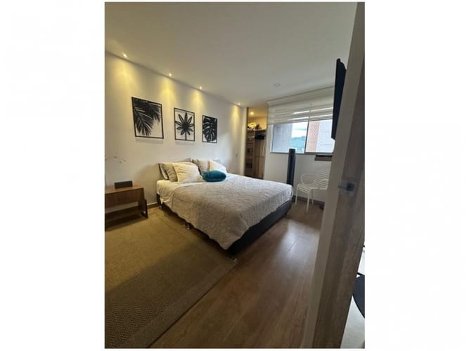 Apartaestudio en venta en El Poblado, Medellín, 55 m² · foto 7 de 18