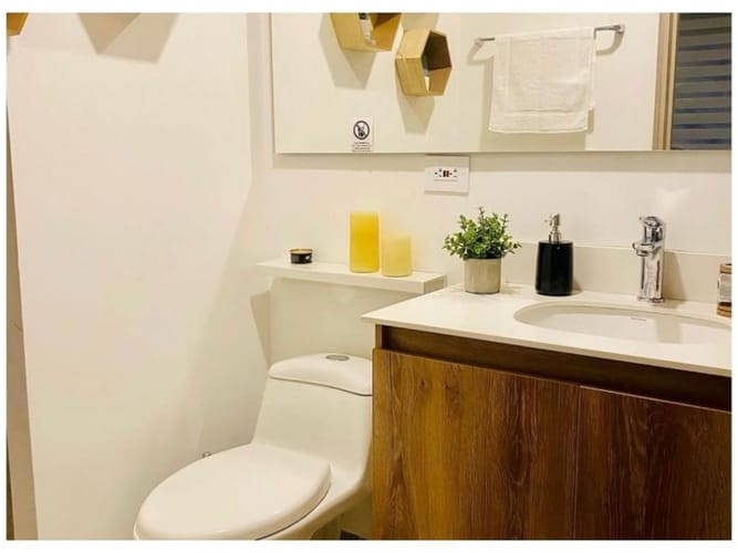 Apartaestudio en venta en El Poblado, Medellín, 55 m² · foto 8 de 18