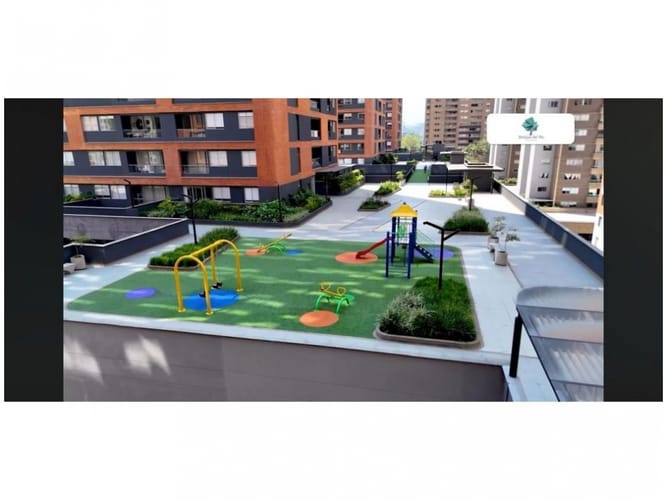 Apartaestudio en venta en El Poblado, Medellín, 55 m² · foto 10 de 18