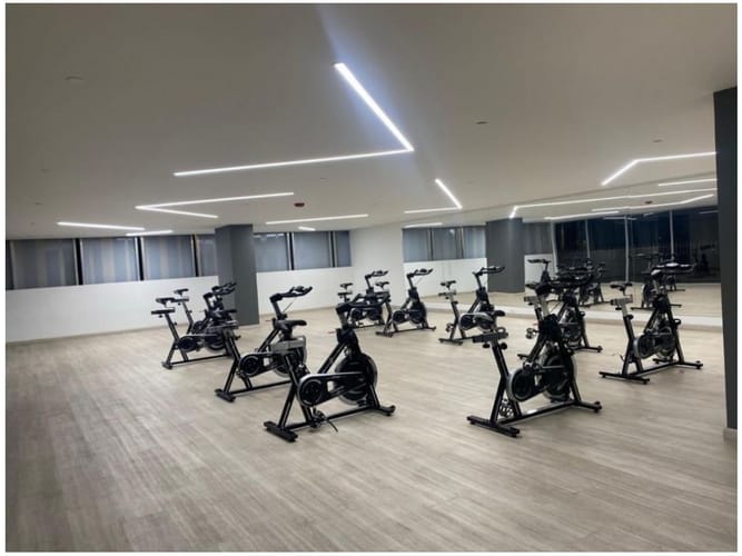 Apartaestudio en venta en El Poblado, Medellín, 55 m² · foto 14 de 18