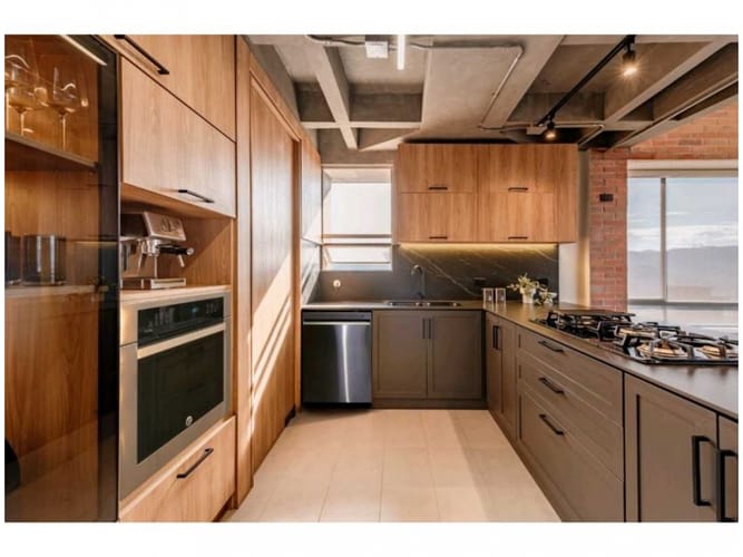 Apartamento de 3 alcobas en venta en Los Naranjos, Medellín, 169 m² · foto 7 de 24