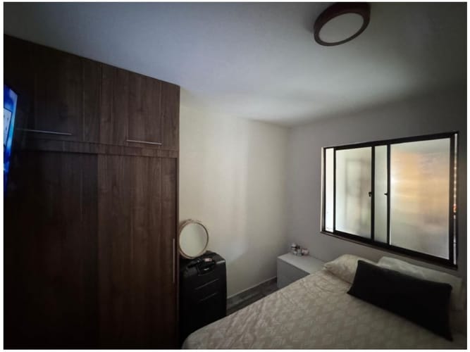 Casa de 4 alcobas en venta en Los Naranjos, Envigado, 160 m² · foto 2 de 24
