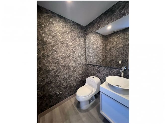 Apartamento de 3 alcobas en venta en La Pradera, Medellín, 250 m² · foto 2 de 24
