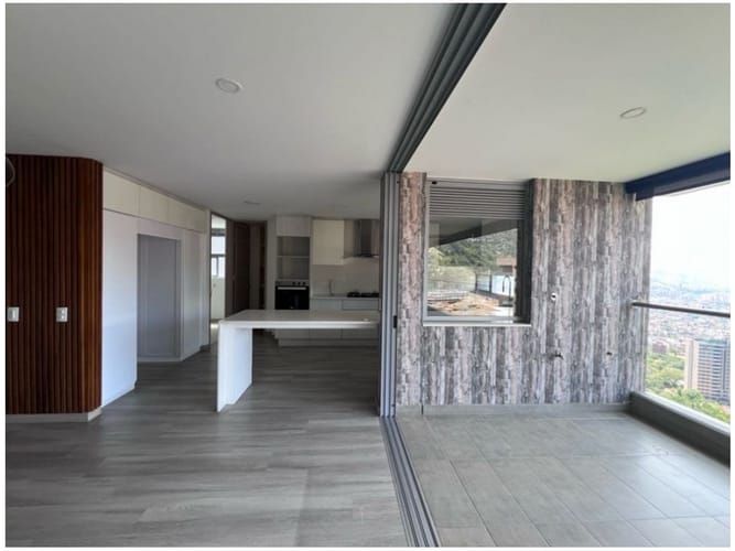 Apartamento de 3 alcobas en venta en La Pradera, Medellín, 250 m² · foto 3 de 24
