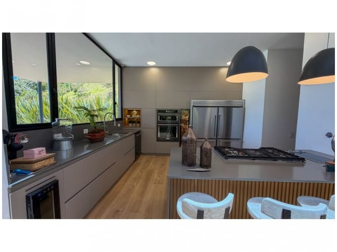 Casa de 3 alcobas en venta en Vía Las Palmas, Envigado, 400 m² · foto 4 de 24