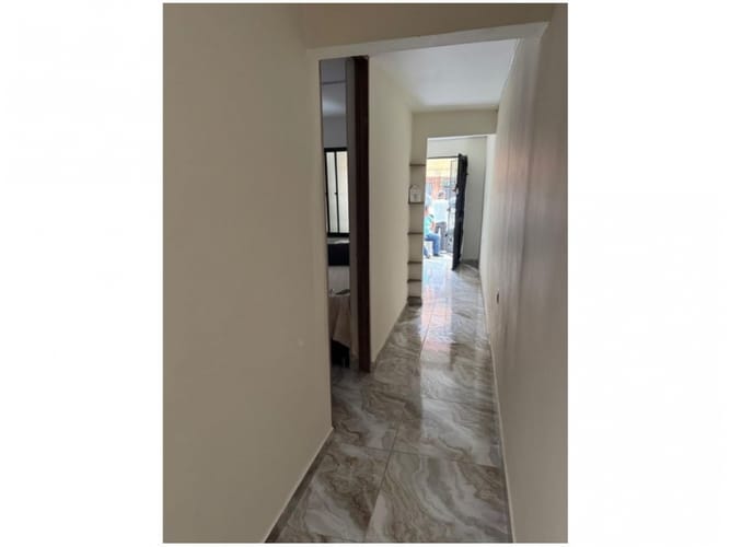 Casa de 4 alcobas en venta en Los Naranjos, Envigado, 160 m² · foto 5 de 24