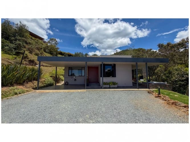 Casa de 3 alcobas en venta en Vía Las Palmas, Envigado, 400 m² · foto 5 de 24