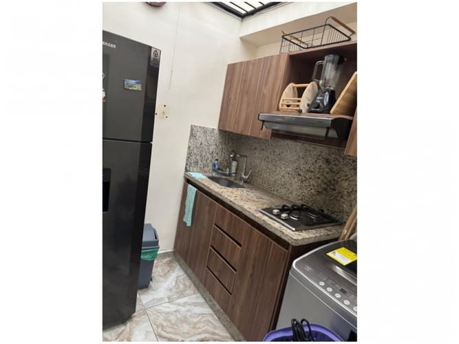 Casa de 4 alcobas en venta en Los Naranjos, Envigado, 160 m² · foto 6 de 24