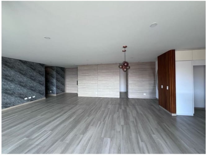 Apartamento de 3 alcobas en venta en La Pradera, Medellín, 250 m² · foto 9 de 24