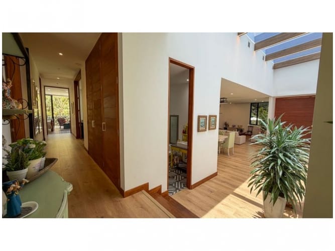 Casa de 3 alcobas en venta en Vía Las Palmas, Envigado, 400 m² · foto 10 de 24