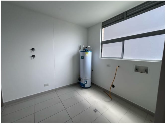 Apartamento de 3 alcobas en venta en La Pradera, Medellín, 250 m² · foto 12 de 24